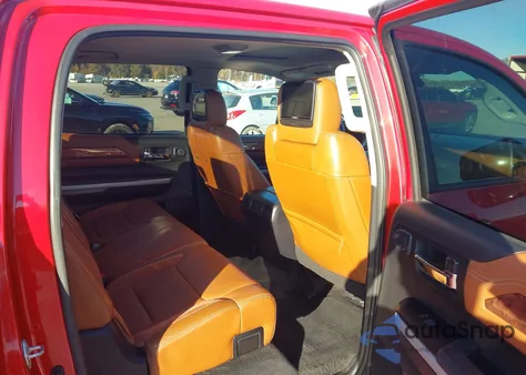 2018 Toyota Tundra 1794 5.7L V8 из США, поврежденный, VIN 5TFAW5F1XJX713044